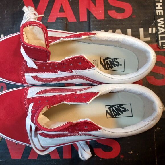 Vans Men's U.S. Size 12 Old Skool Bolt Red/White Classic Suede VN0009Q56RT Rare - Picture 7 of 12